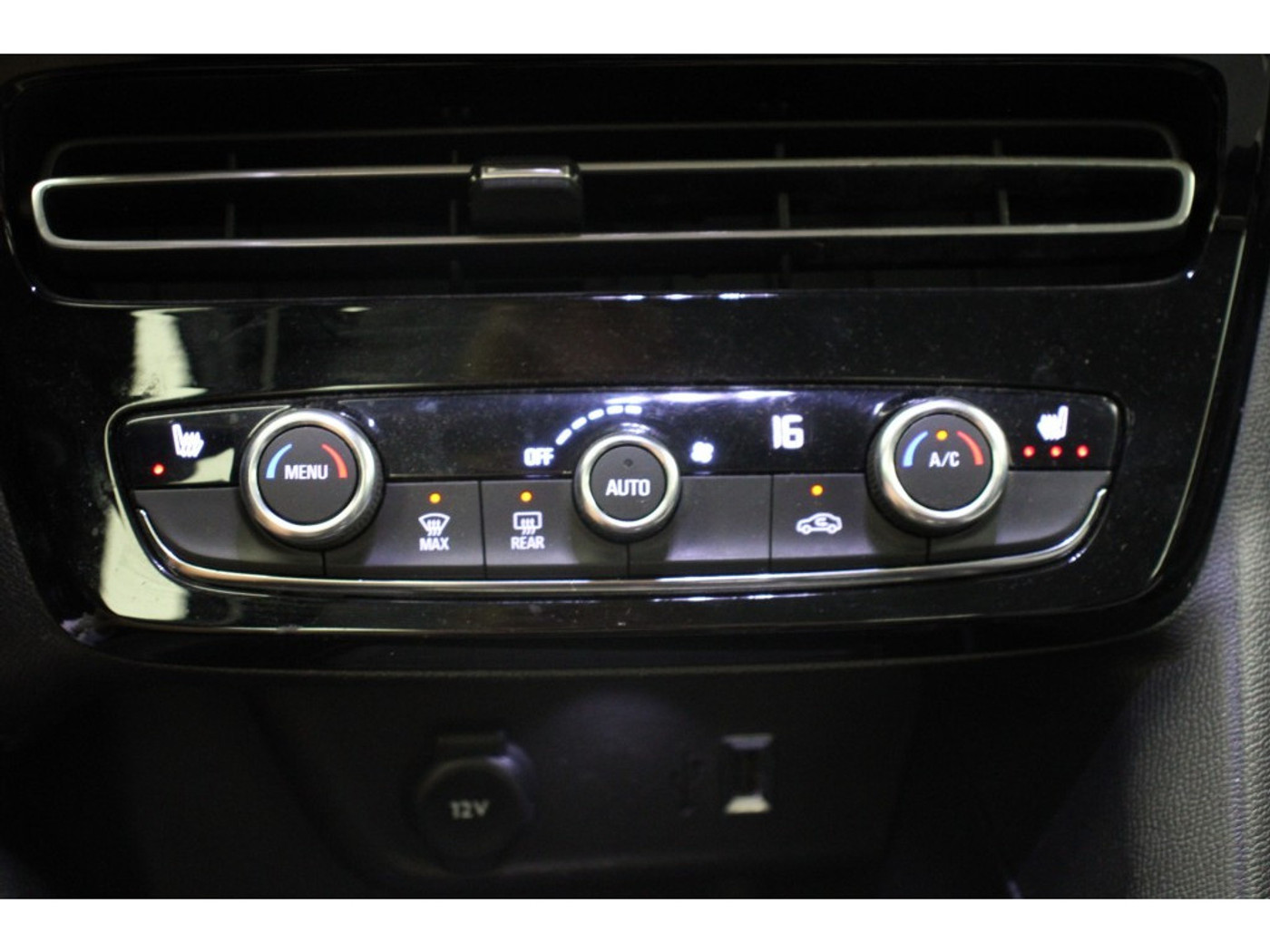 Foto van Opel Mokka-e