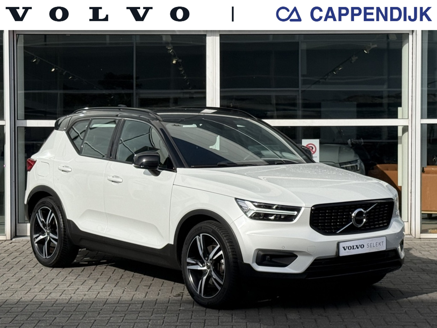 Volvo XC40 T4 190PK AUT8 R-Design| Camera| Trekhaak| Elek.Stoel| Stoel.verw 2018 - voorkant