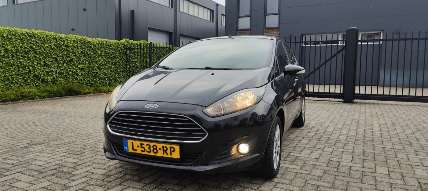 Ford Fiesta 1.0 Style 2013 - voorkant