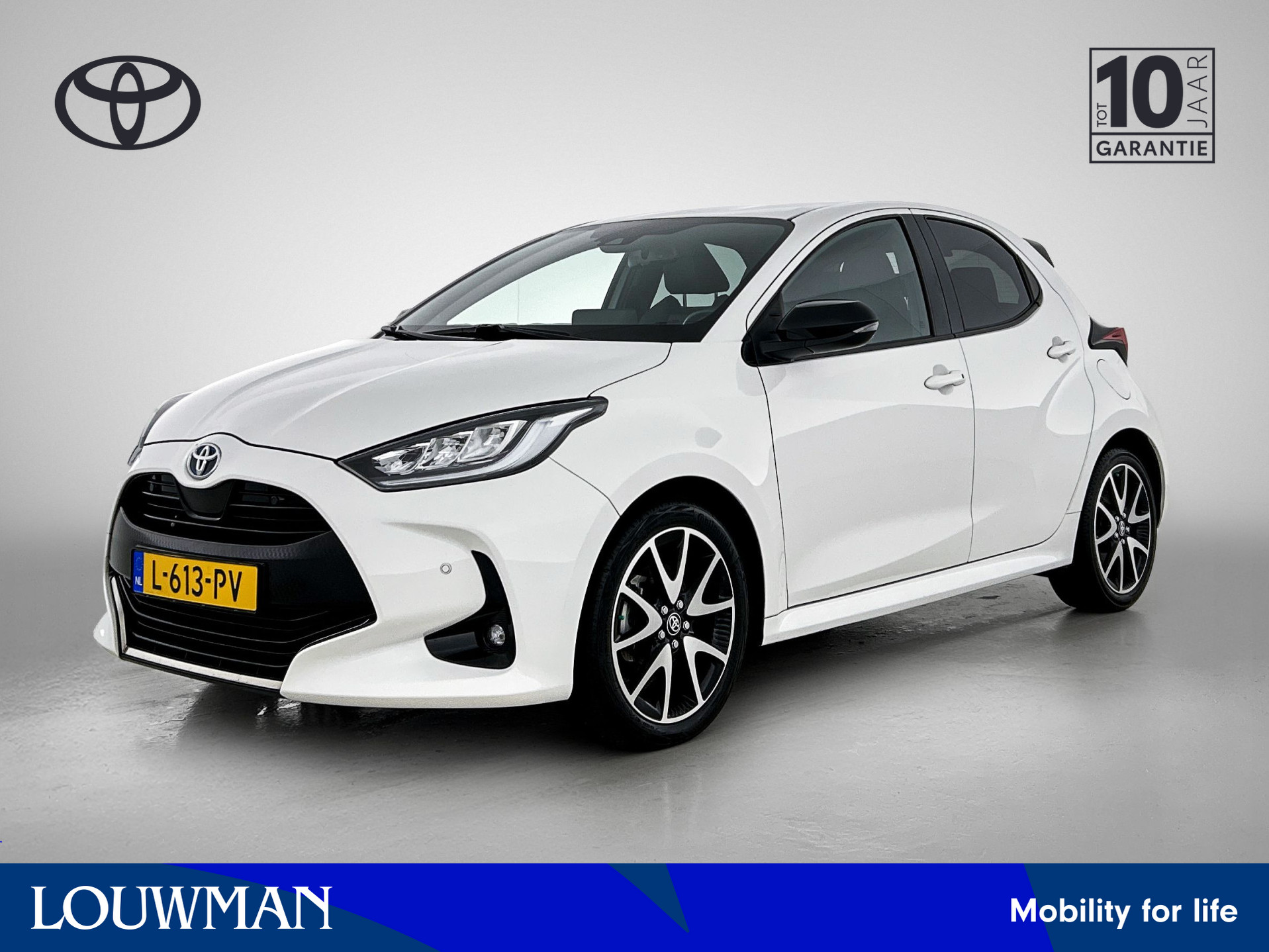 Toyota Yaris 1.5 Hybrid Executive 2021 - voorkant