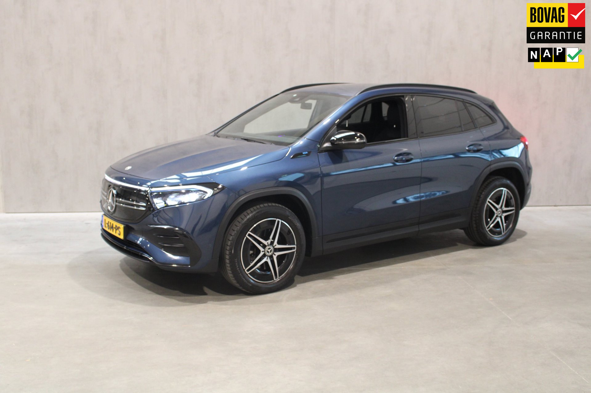 Mercedes-Benz Eqa 250 250 Business Solution AMG 67 kWh Camera/Trekhaak/Night Pakket Prijs is rijklaar 2021 - voorkant