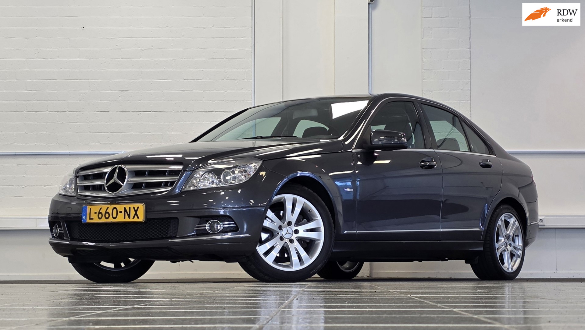 Mercedes-Benz C 180 Cgi 180 CGI BlueEFFICIENCY Business Edition Avantgarde Nieuwe ketting 2011 - voorkant