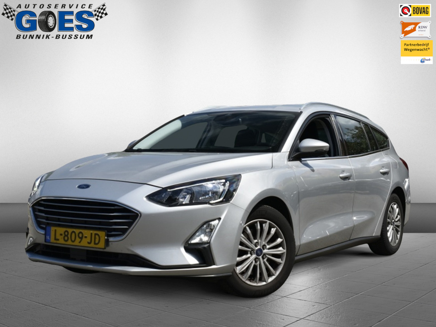 Ford Focus 1.0 EcoB. Tit. Bns Winterpakket 2020 - voorkant