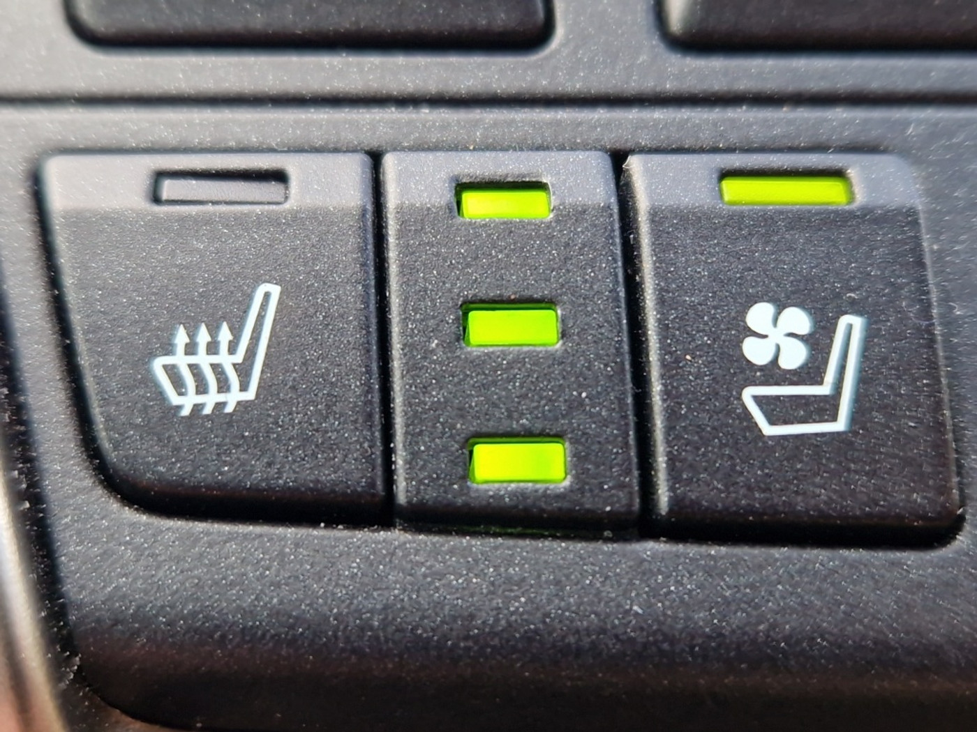Foto van Lexus Lexus Nx300h