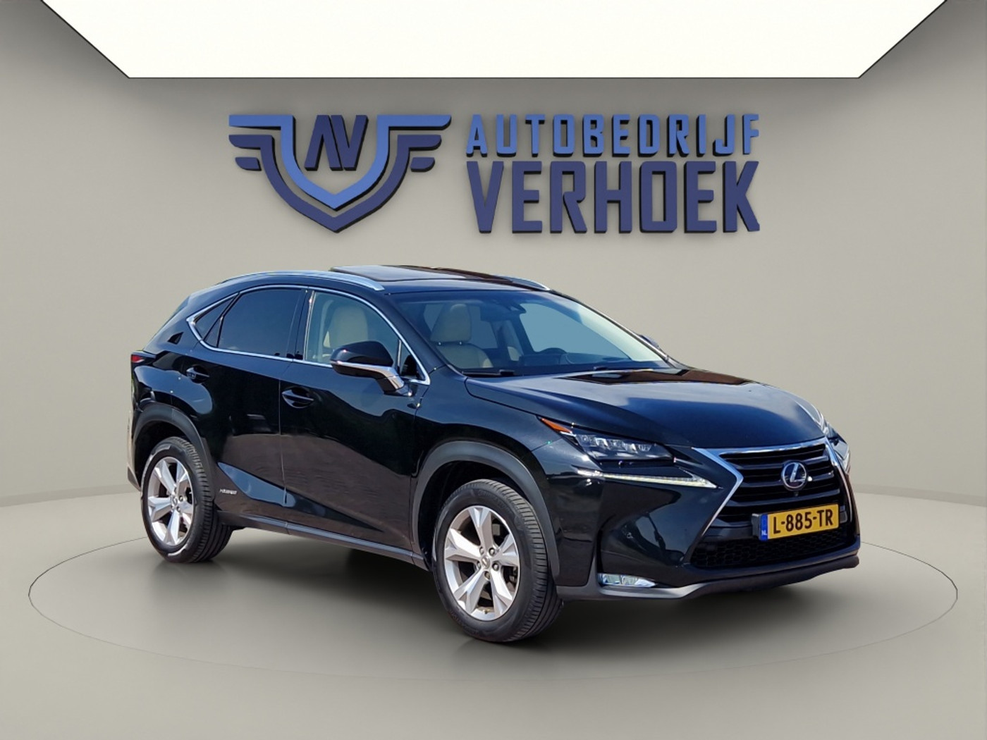 Lexus Lexus Nx300h 300h AWD President Line - Mark Levinson - Schuifdak 2015 - voorkant