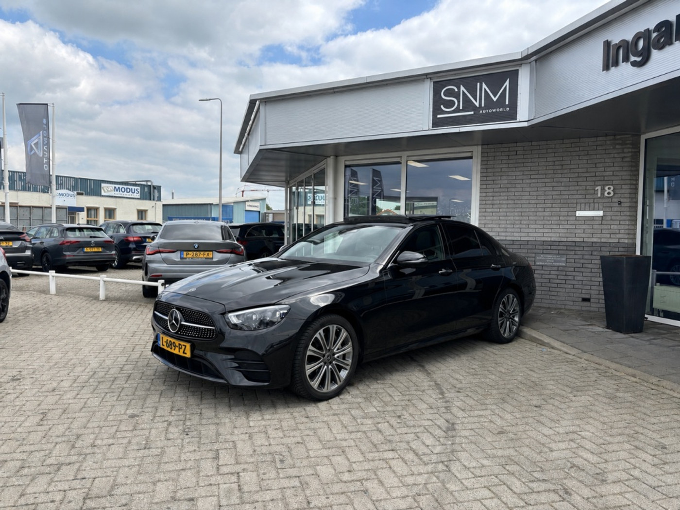 Mercedes-Benz E 300 E 300 e Bns Sol. AMG 2021 - voorkant