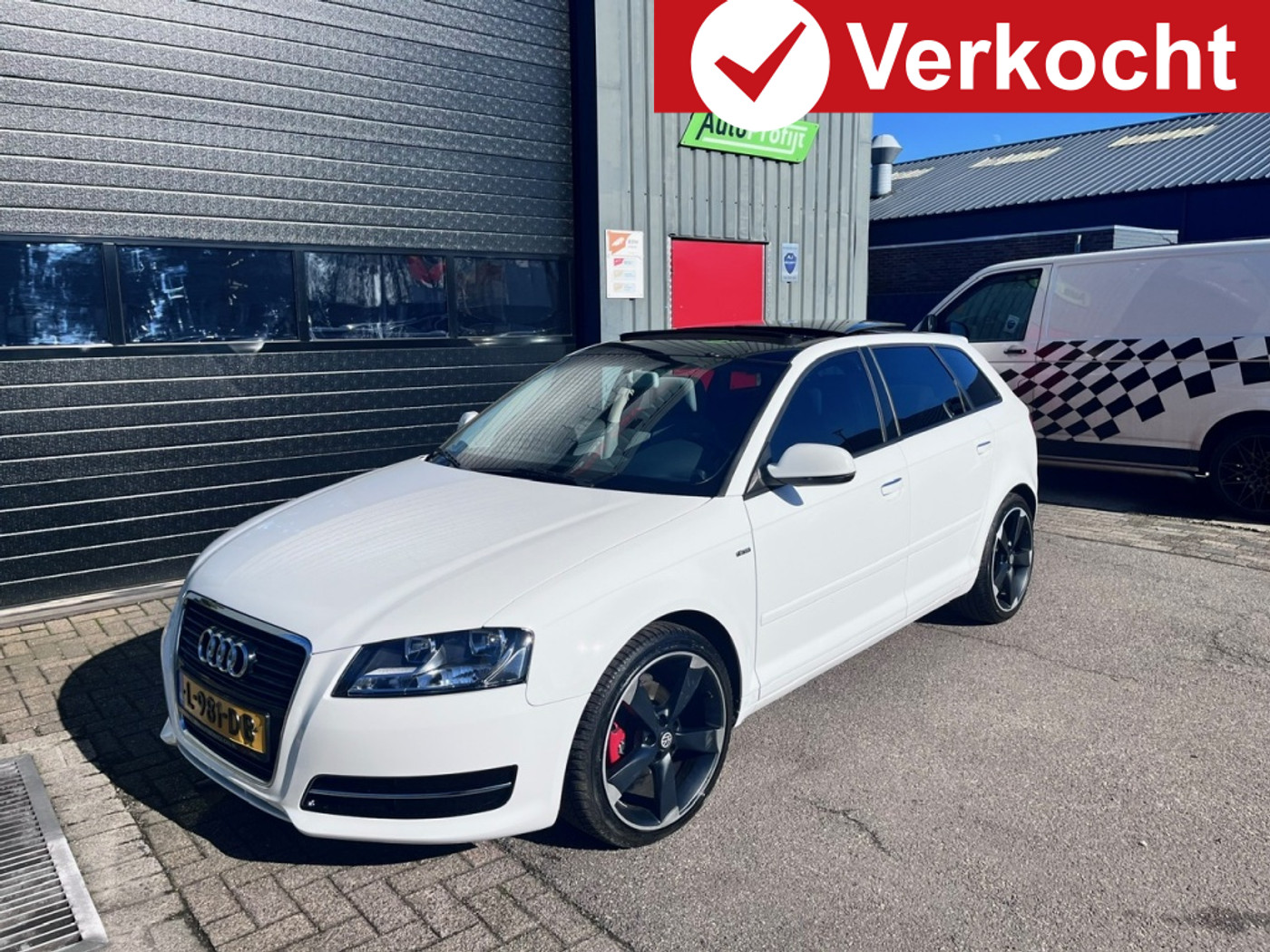 Audi Audi A3 1.2TSI Carplay|Pano|Trekh|Focal|18inch 2011 - voorkant