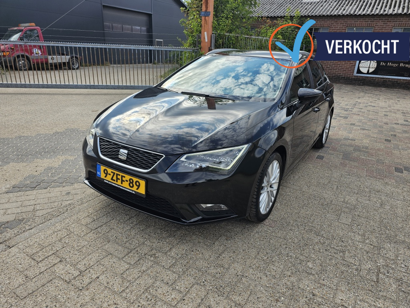 Seat Leon ST 1.6 TDI Eco Sport Nap,Trekhaak,Airco,Navi 2014 - voorkant
