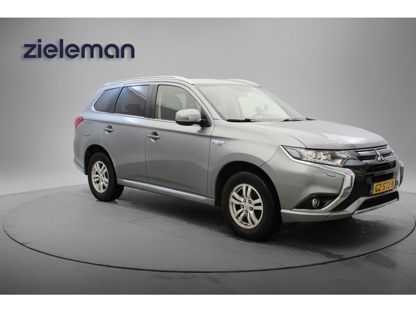 Mitsubishi Outlander 2.0 PHEV Business Edition - Navi, Camera, Cruise, Half Leer 2015 - voorkant