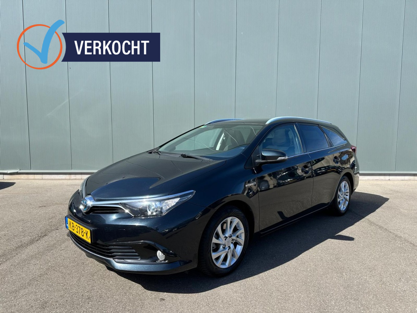 Toyota Toyota Auris 1.8 Hybr. Trend PANORAMADAK | ONDERHOUDSBOEKJE | NAP ! 2016 - voorkant