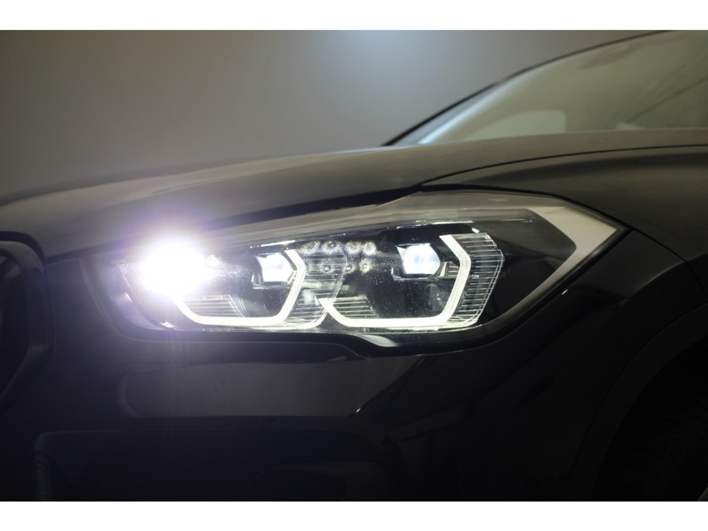 Foto van BMW X1 Xdrive25e