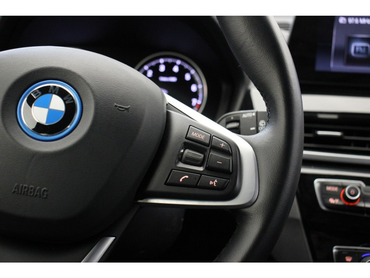Foto van BMW X1 Xdrive25e