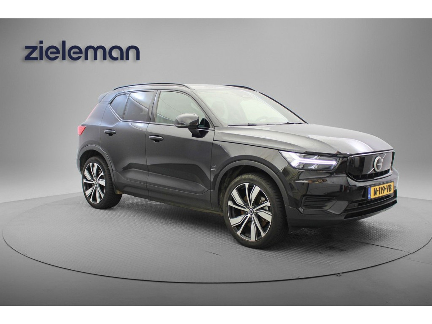 Volvo XC40 Recharge Plus - Carplay, Navi, Cruise, Camera, Stuur/Stoelverw. 2021 - voorkant