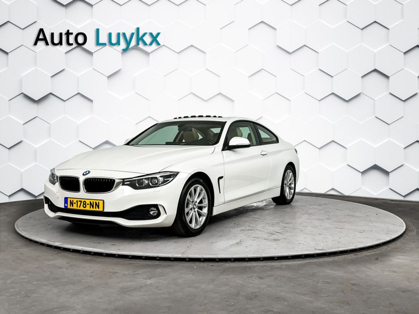 BMW 4-serie Coupé 430i 2018 - voorkant