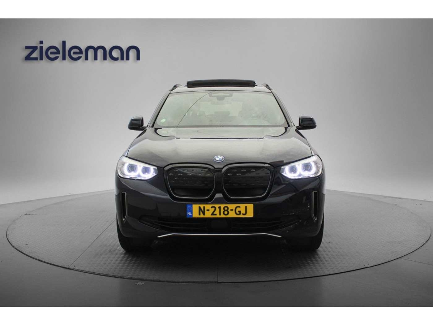 Foto van BMW Ix3