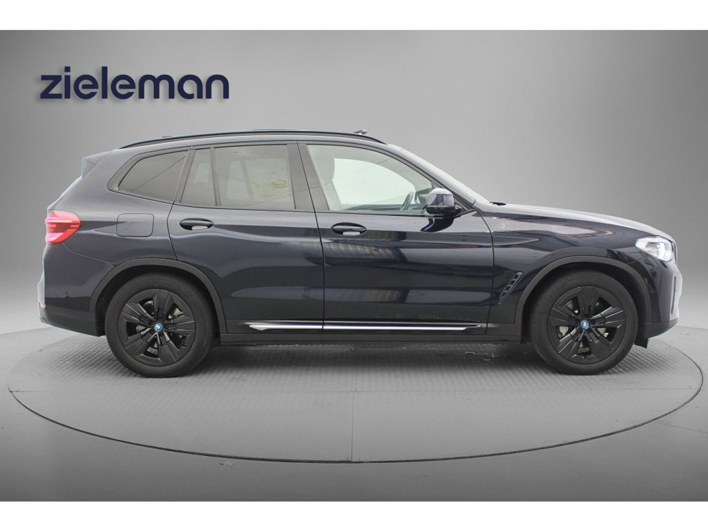 Foto van BMW Ix3