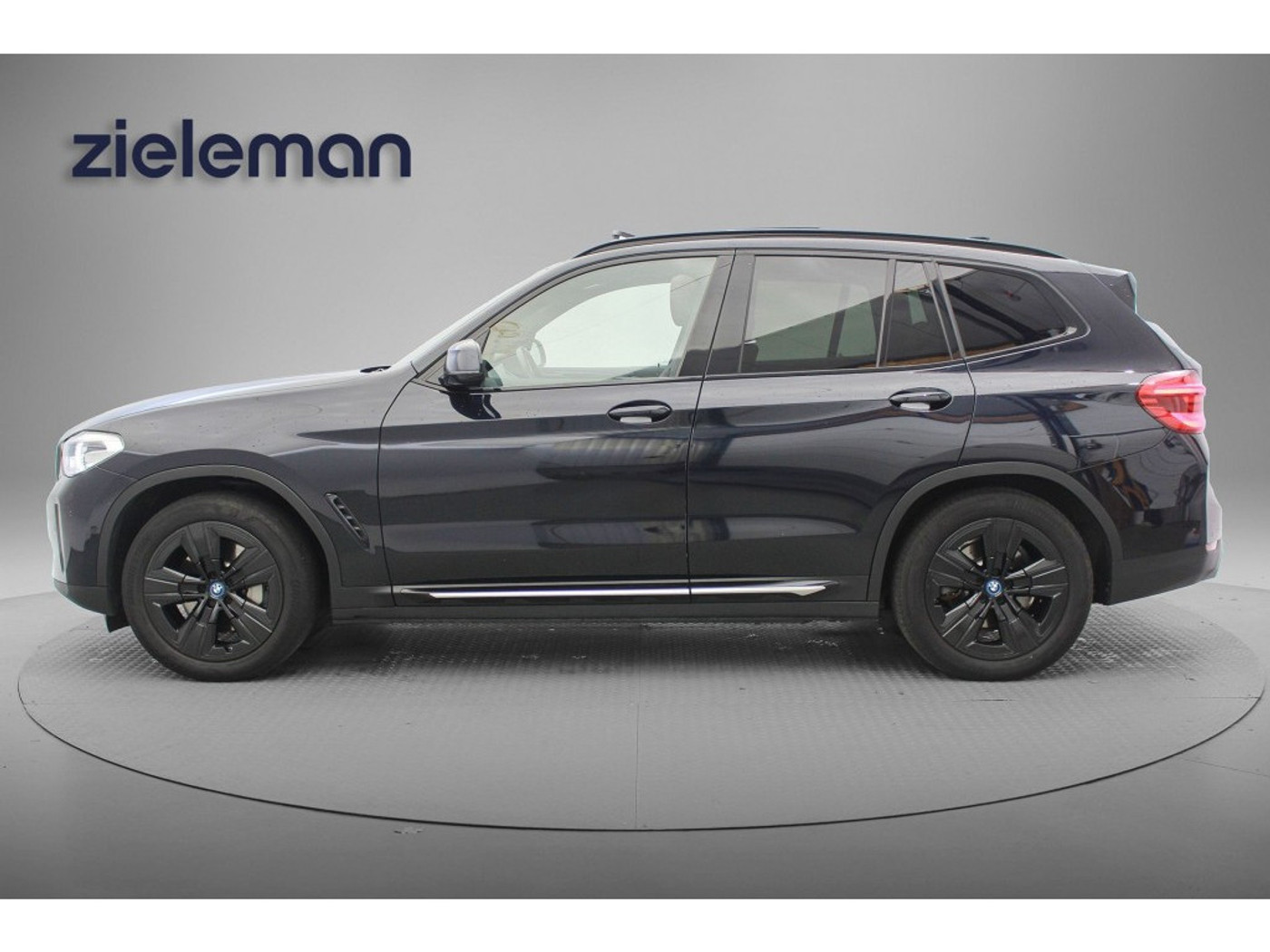 Foto van BMW Ix3