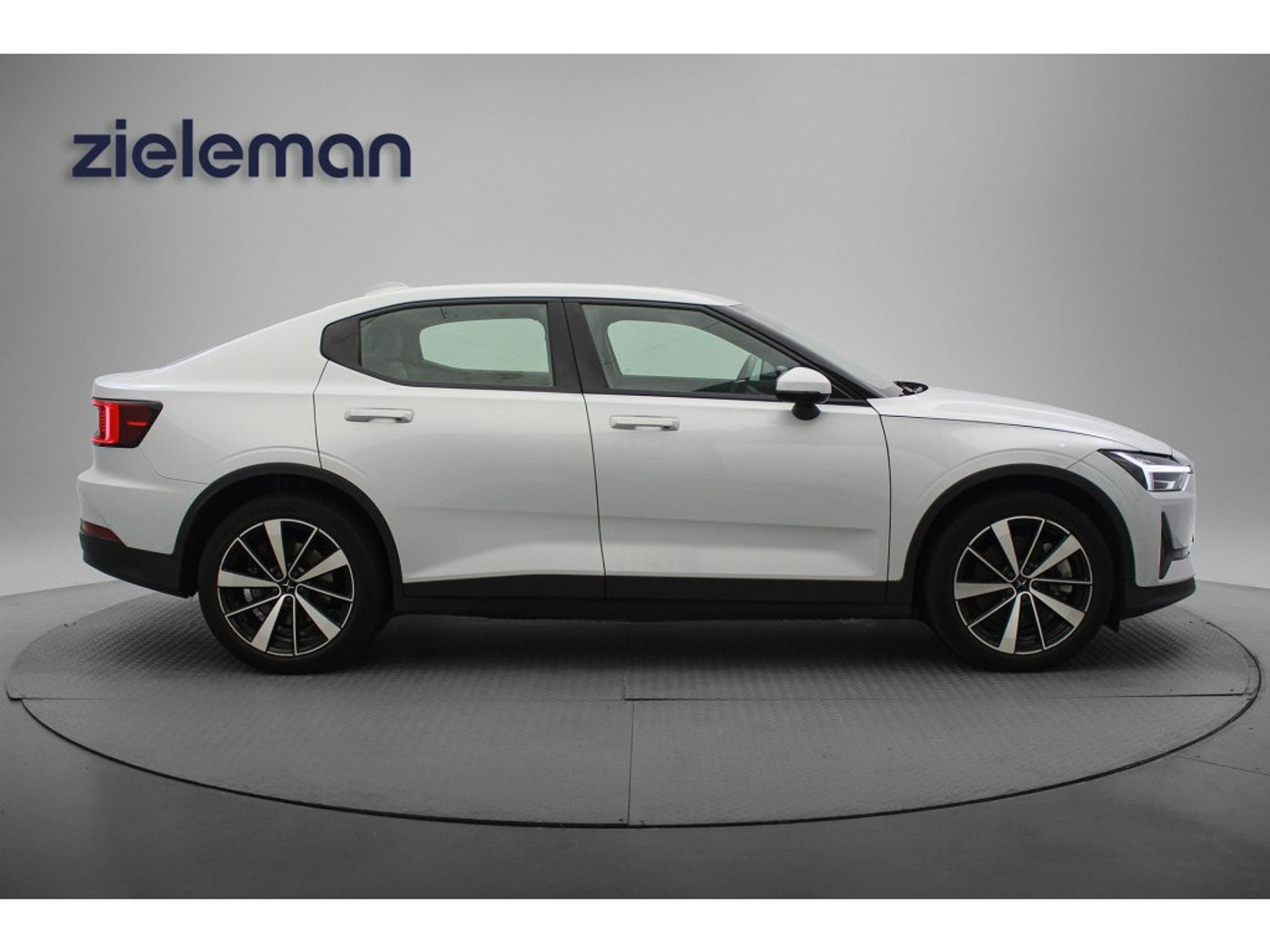 Foto van Polestar 2