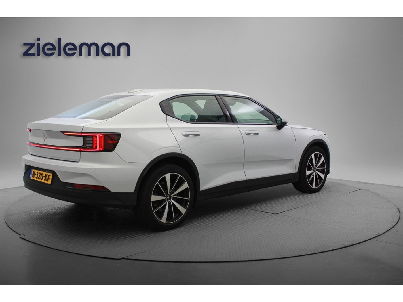 Foto van Polestar 2