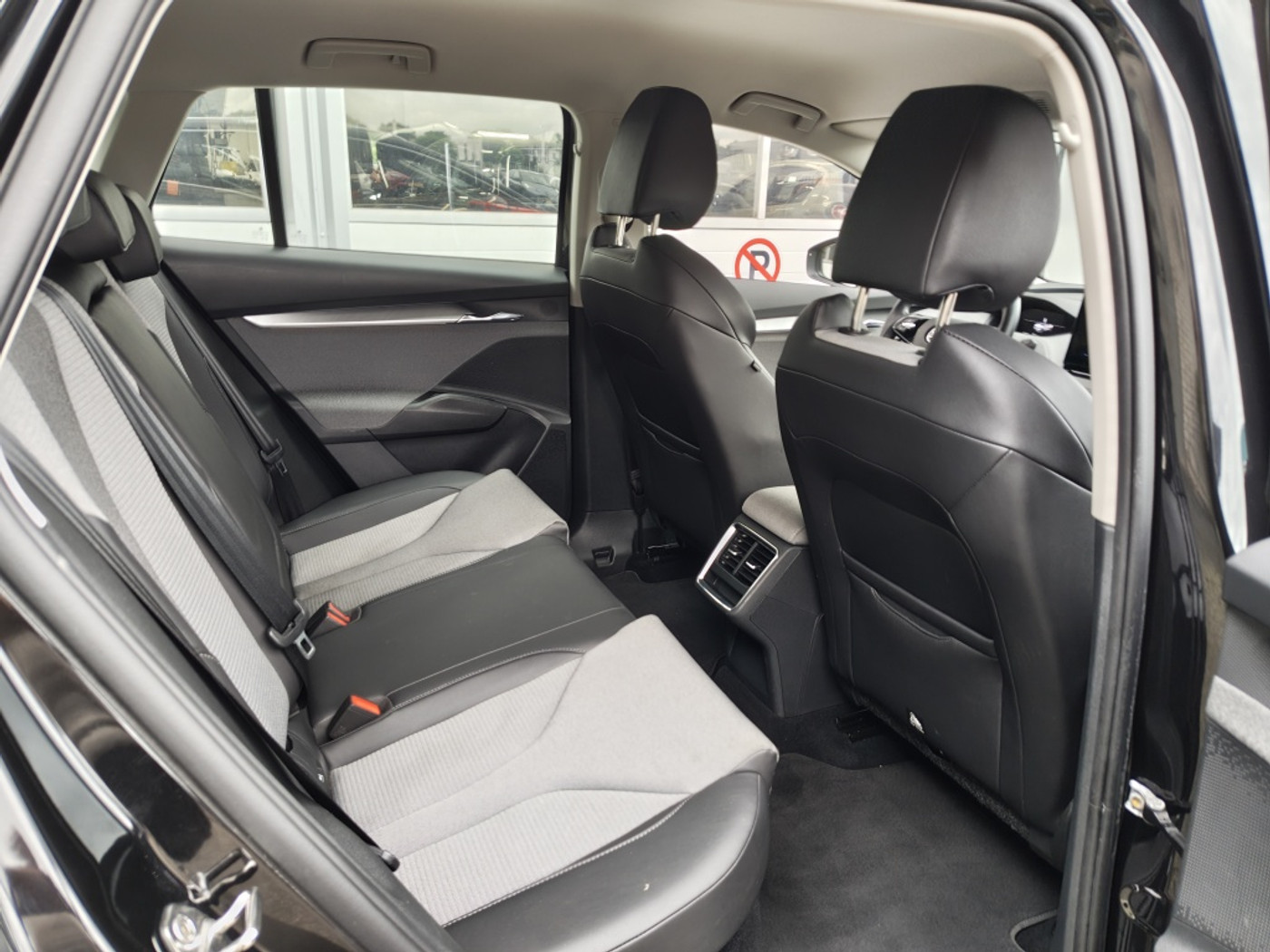 Foto van Skoda Enyaq 60