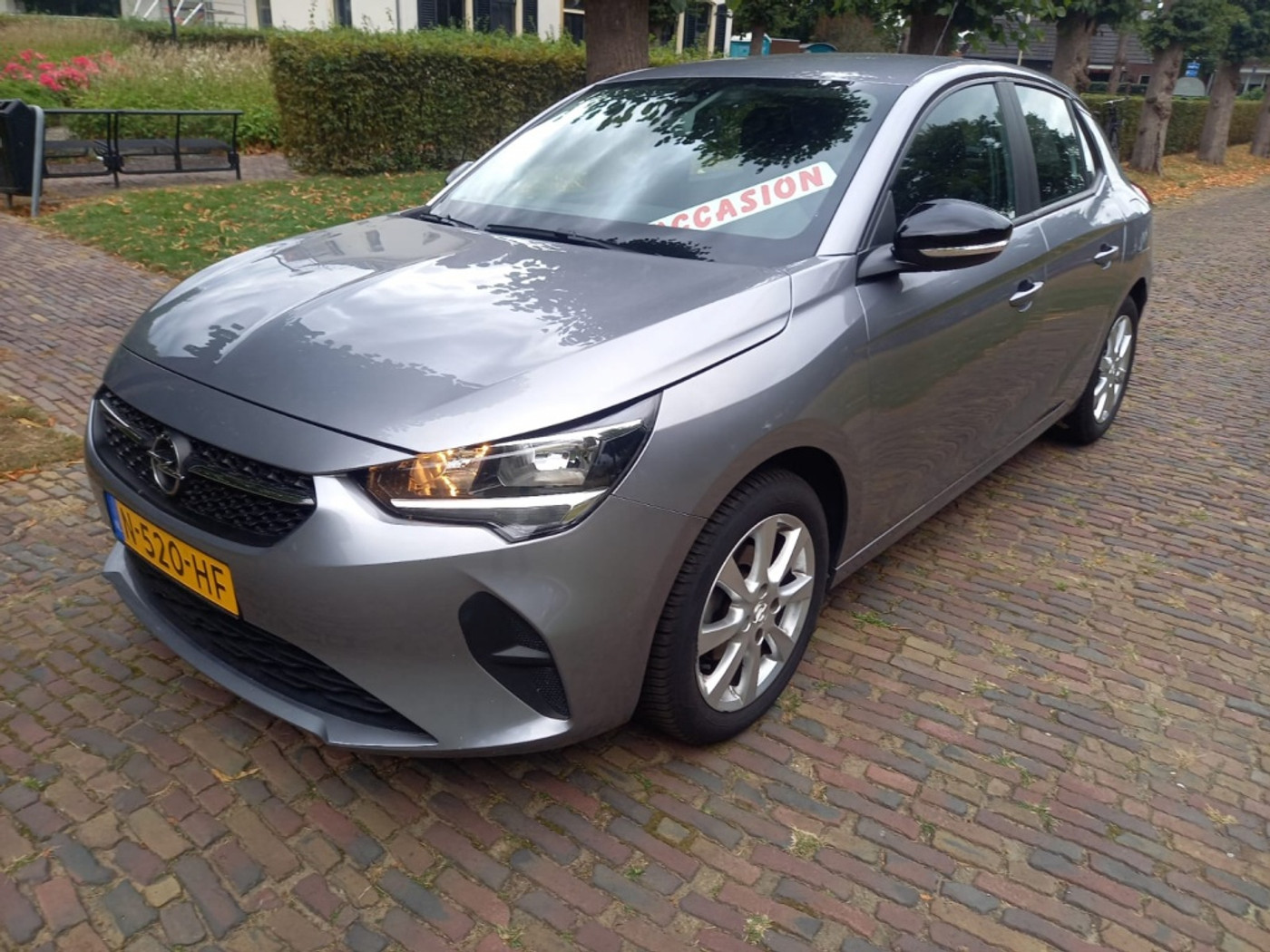 Opel Corsa 1.2 Edition 2021 - voorkant