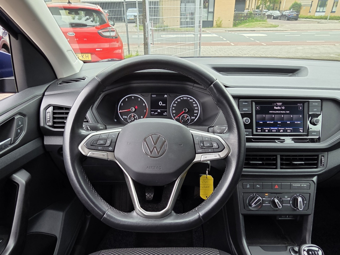 Foto van Volkswagen T-cross