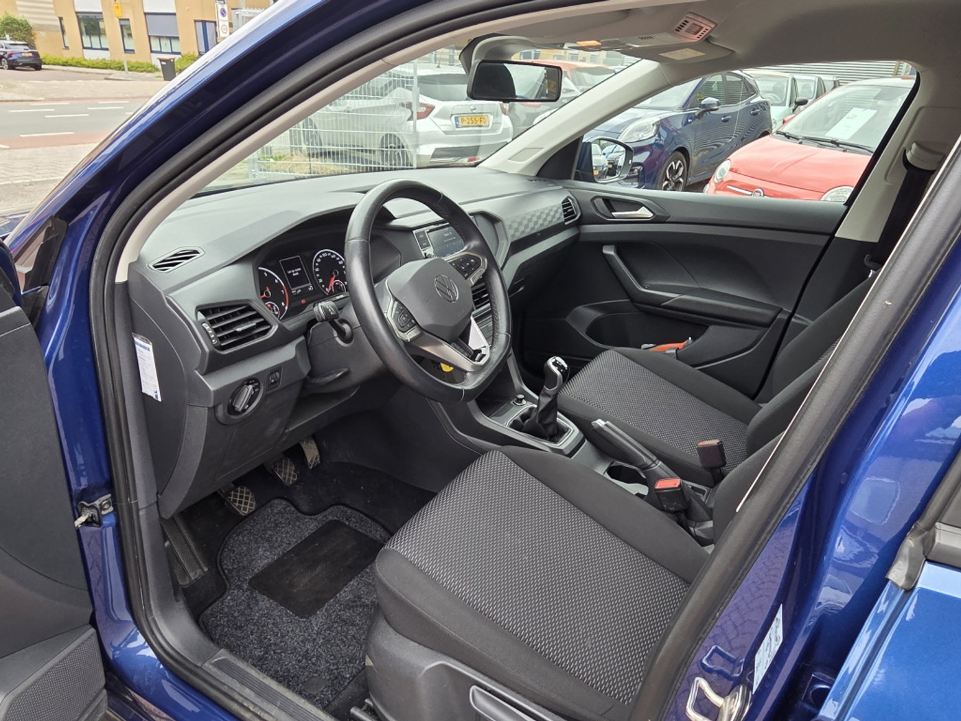 Foto van Volkswagen T-cross