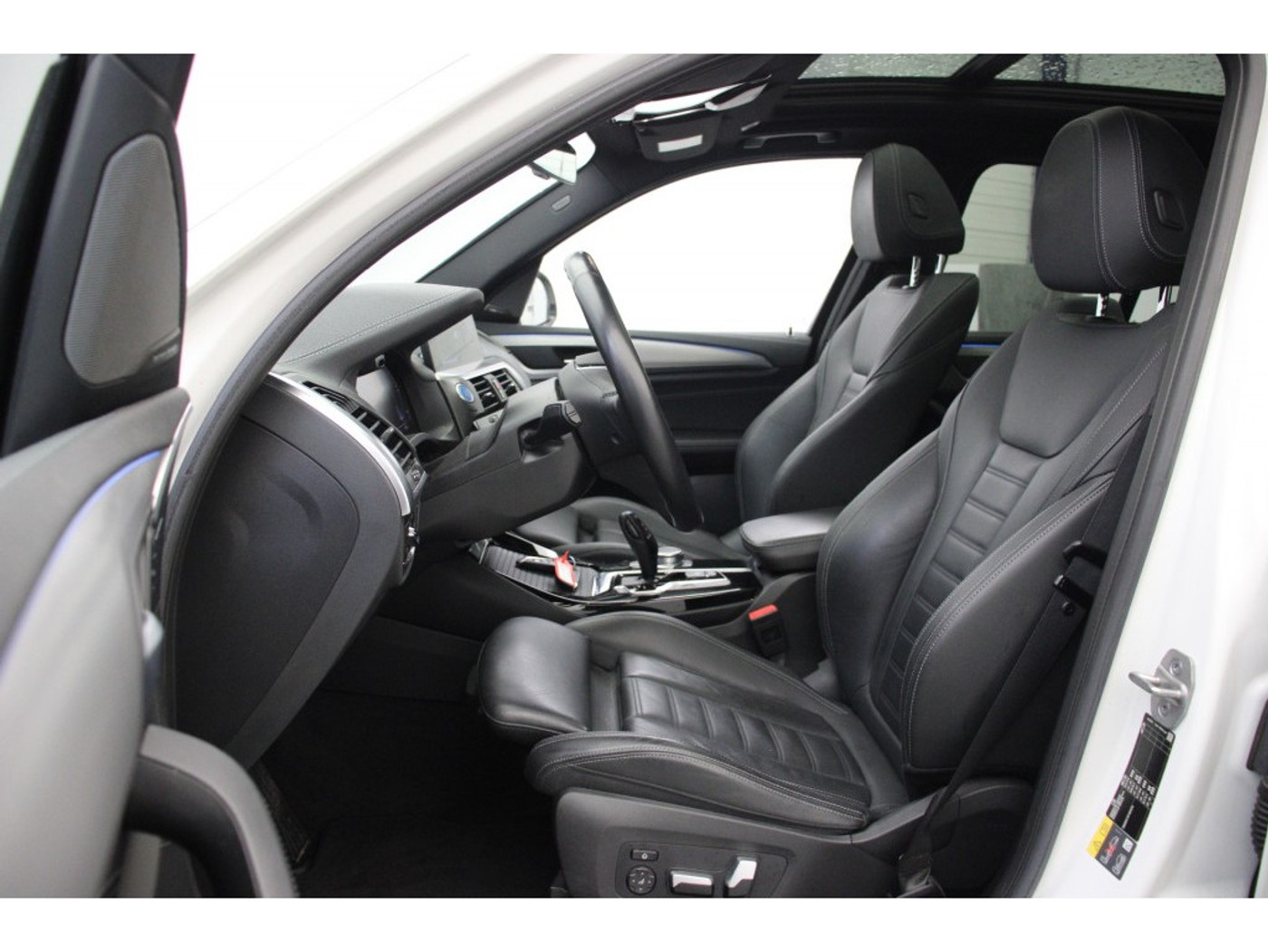 Foto van BMW Ix3