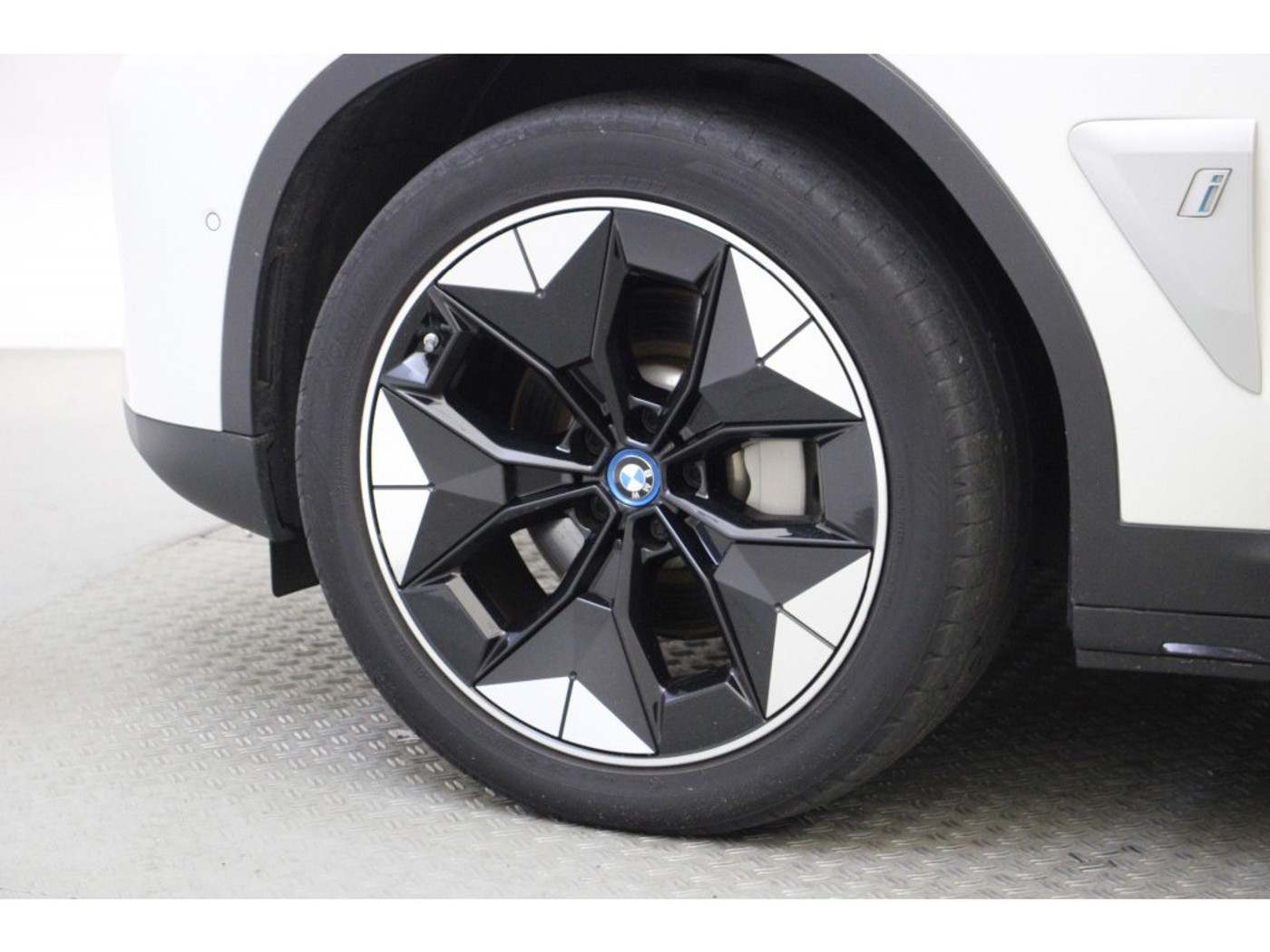Foto van BMW Ix3