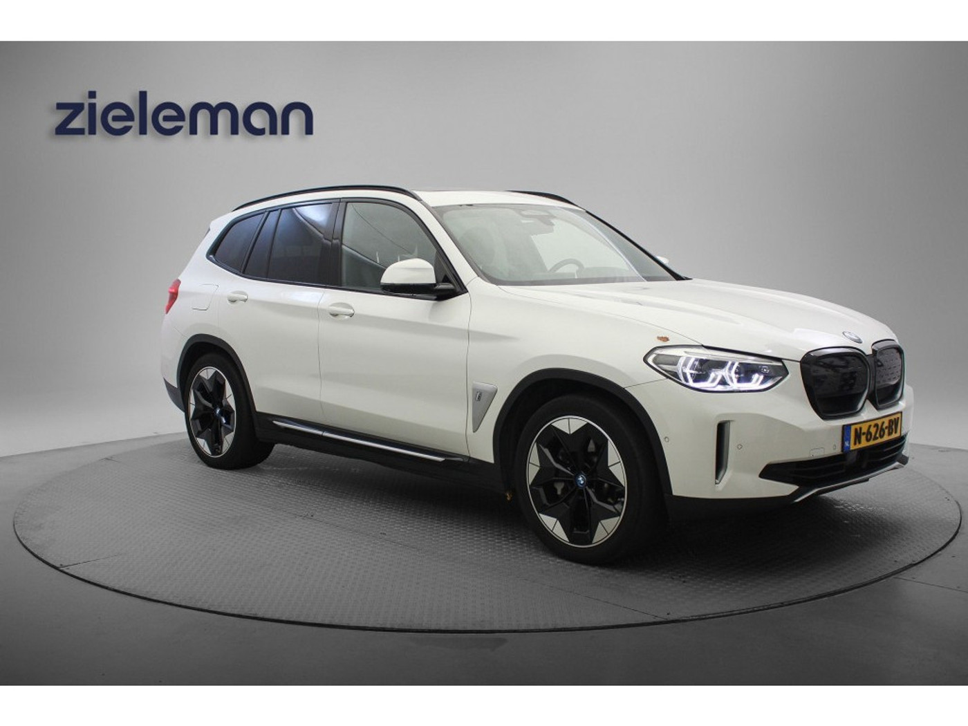 BMW Ix3 High Executive 80 kWh - Carplay, Navi, Panorama, Leer, Camera, S 2021 - voorkant