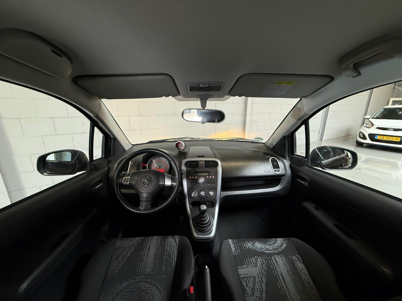 Foto van Opel Agila