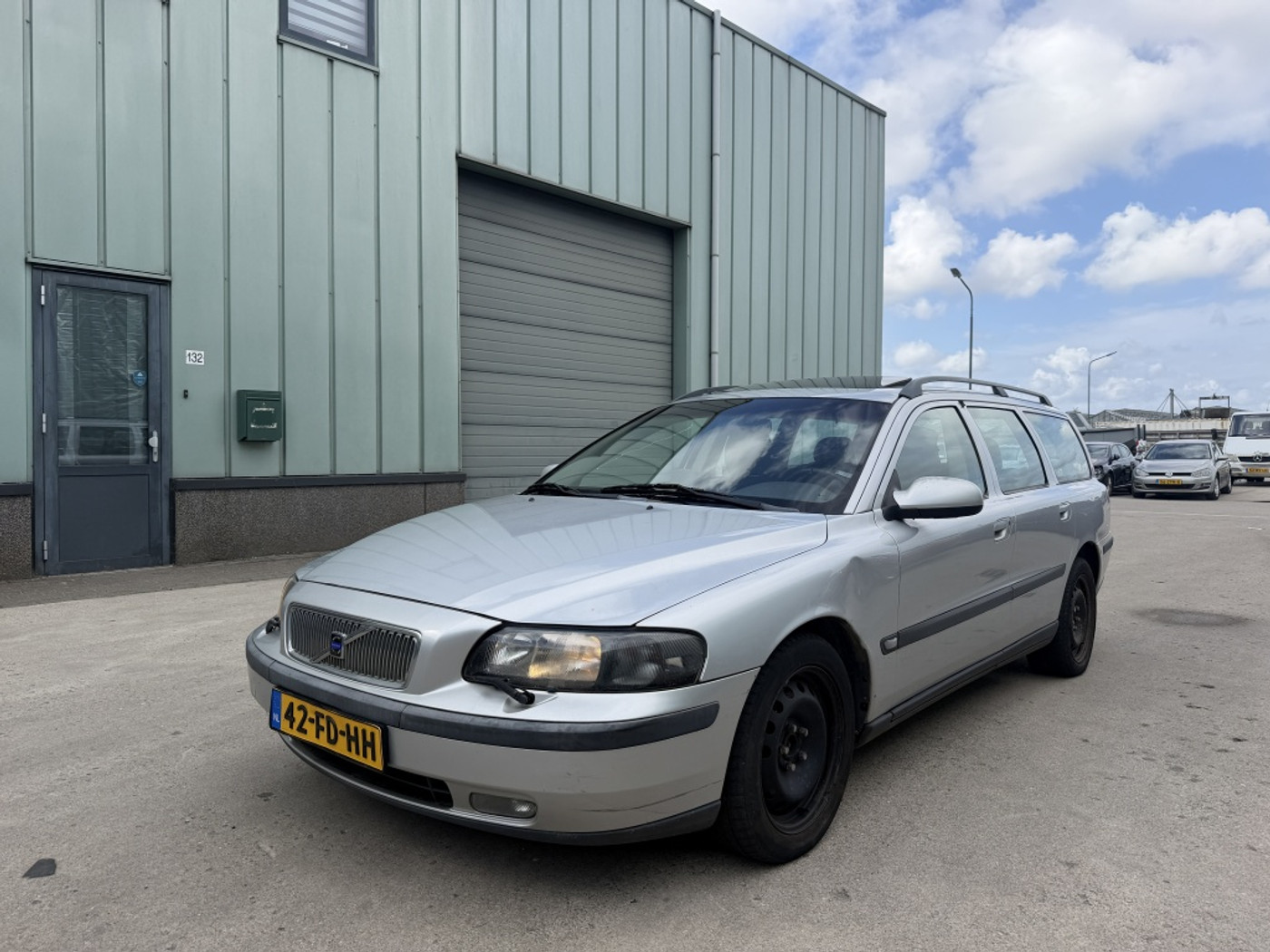Volvo V70 2.4 T Comfort Line 2000 - voorkant