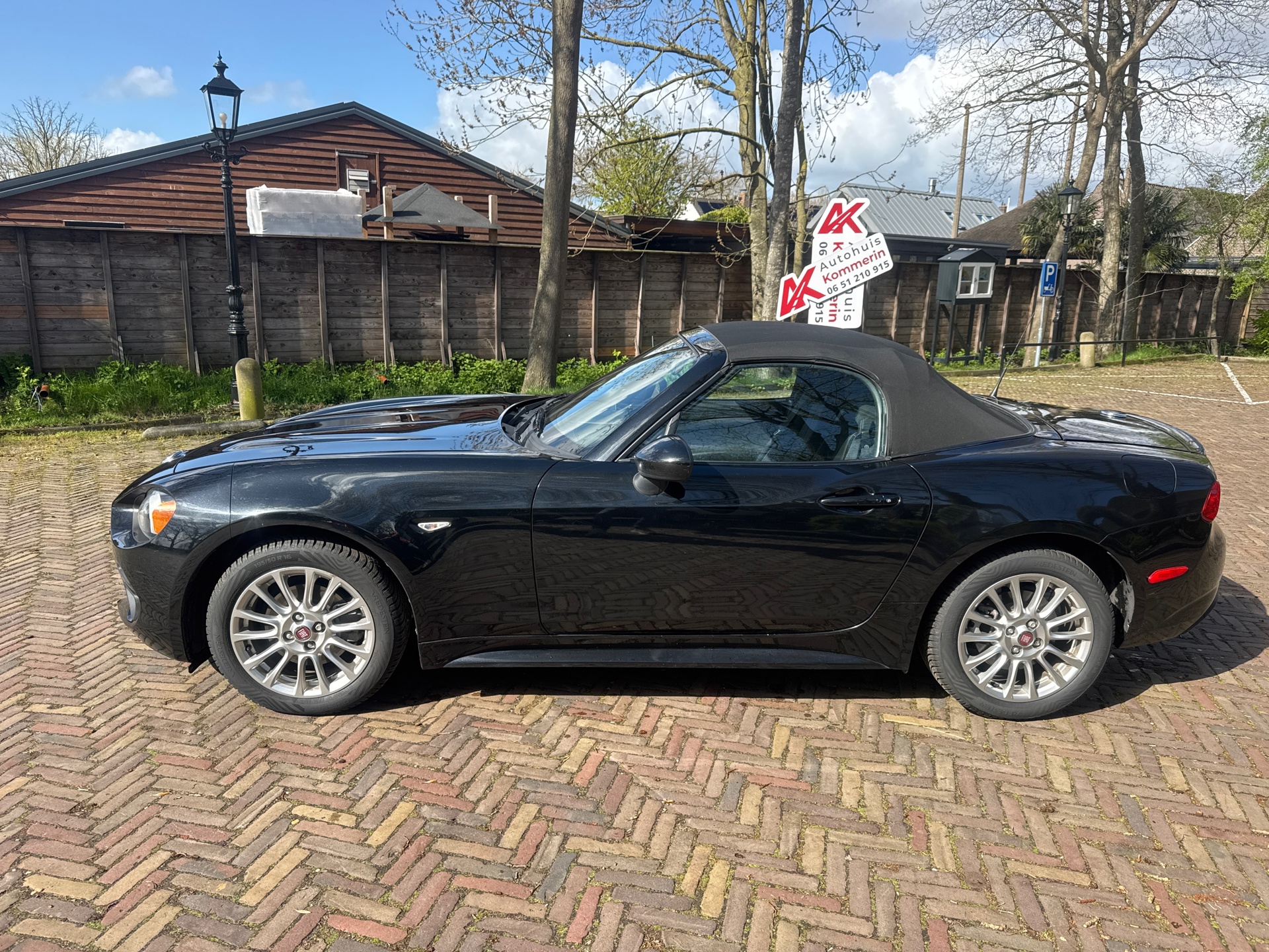 Foto van Fiat 124 Spider