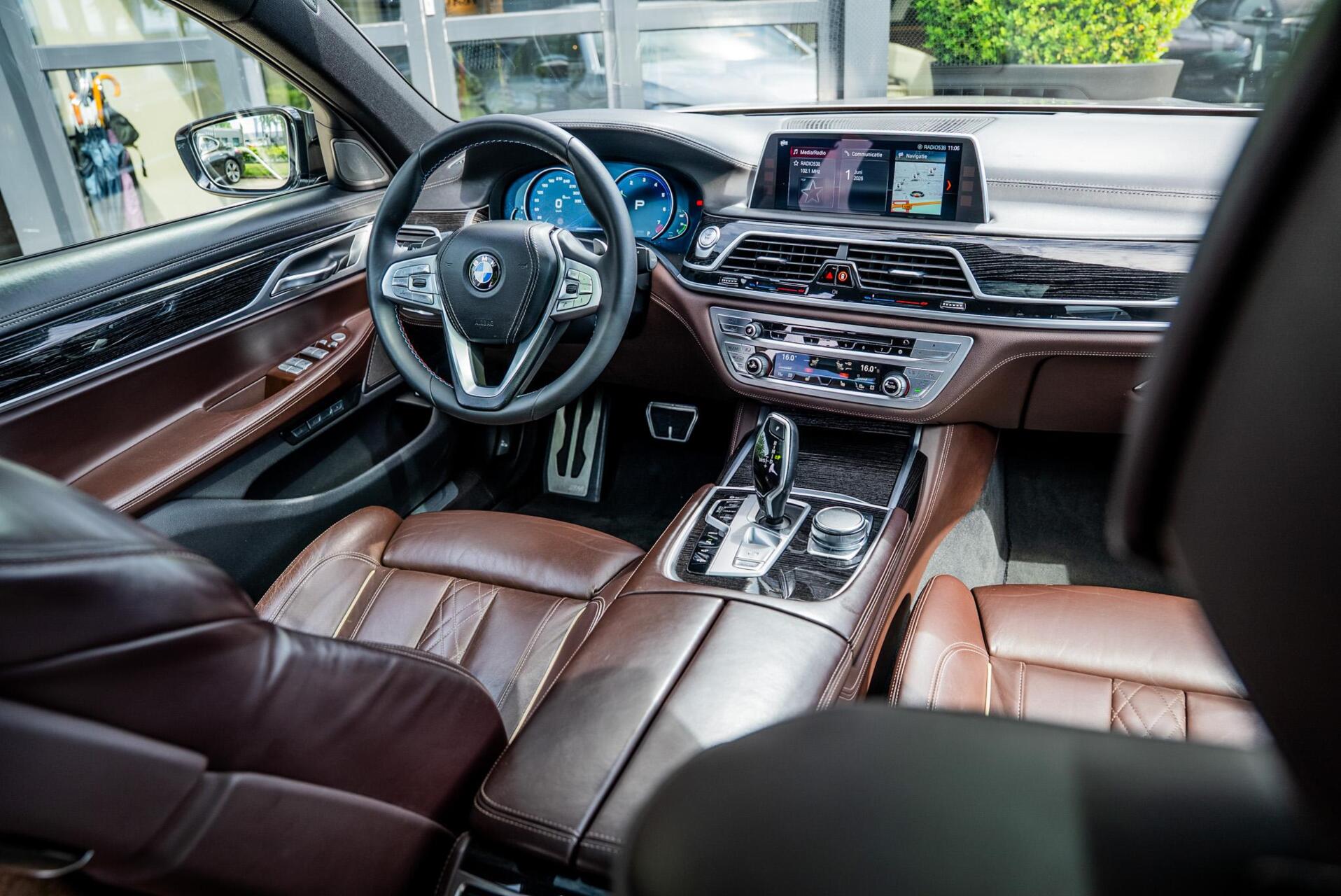 Foto van BMW 740e Iperformance