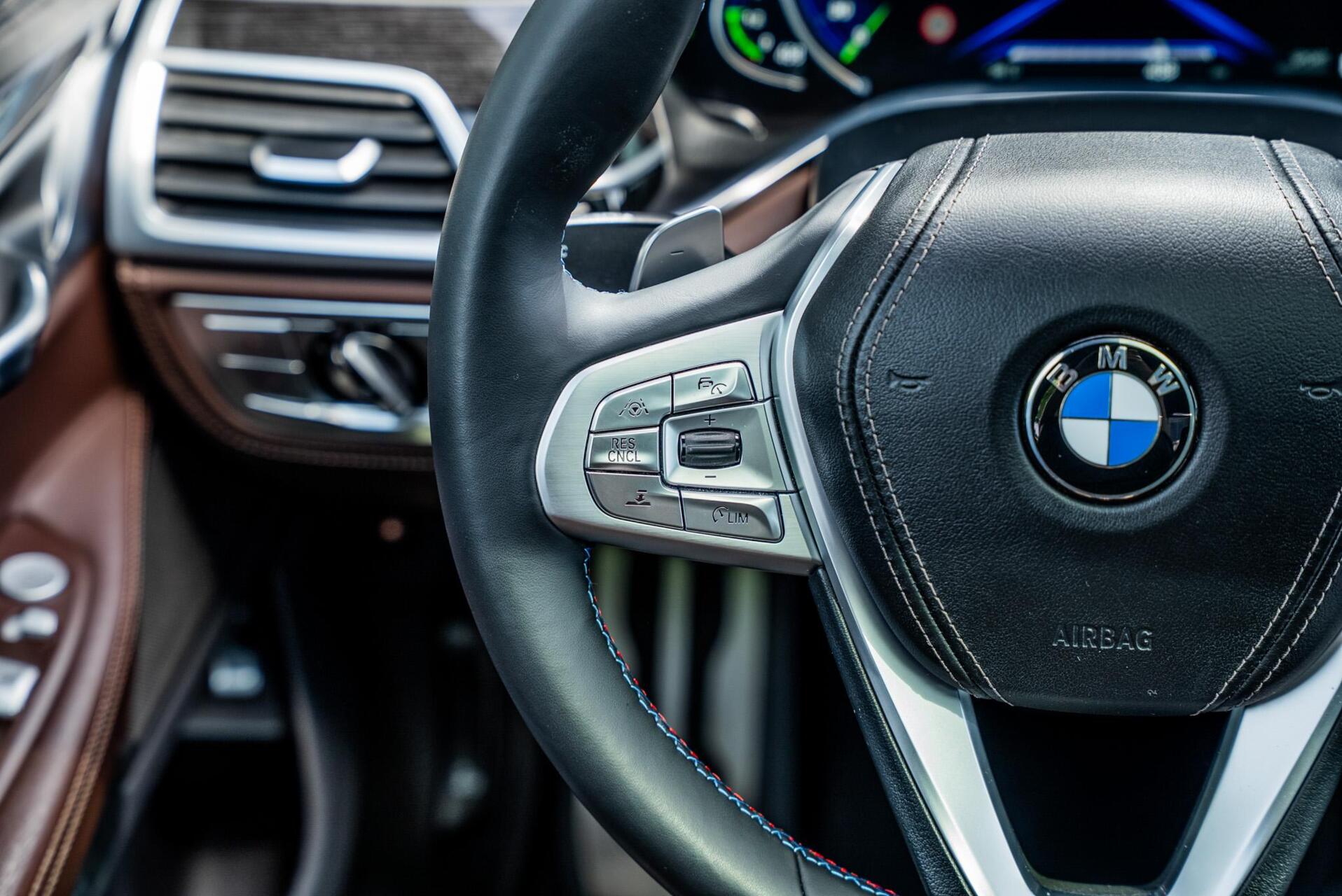 Foto van BMW 740e Iperformance