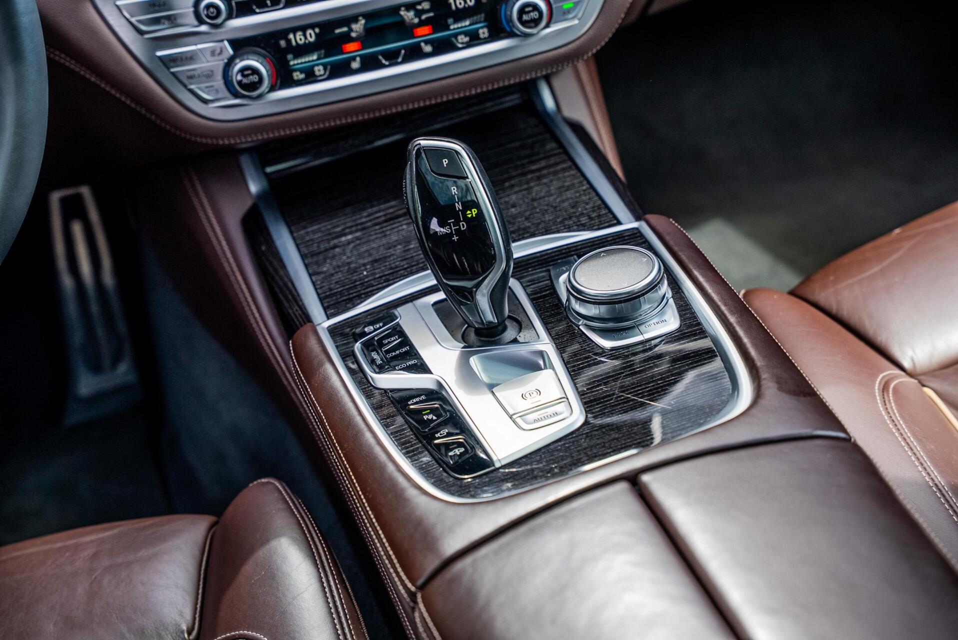 Foto van BMW 740e Iperformance