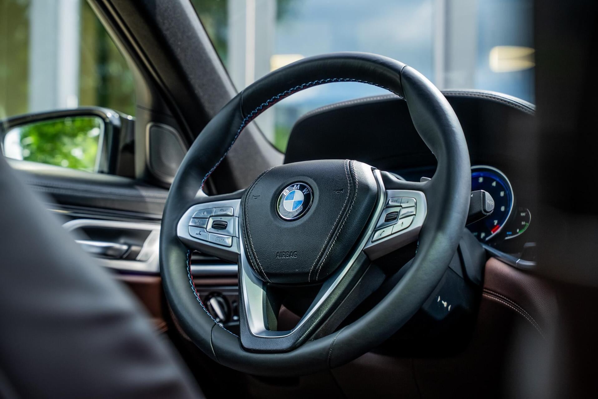 Foto van BMW 740e Iperformance