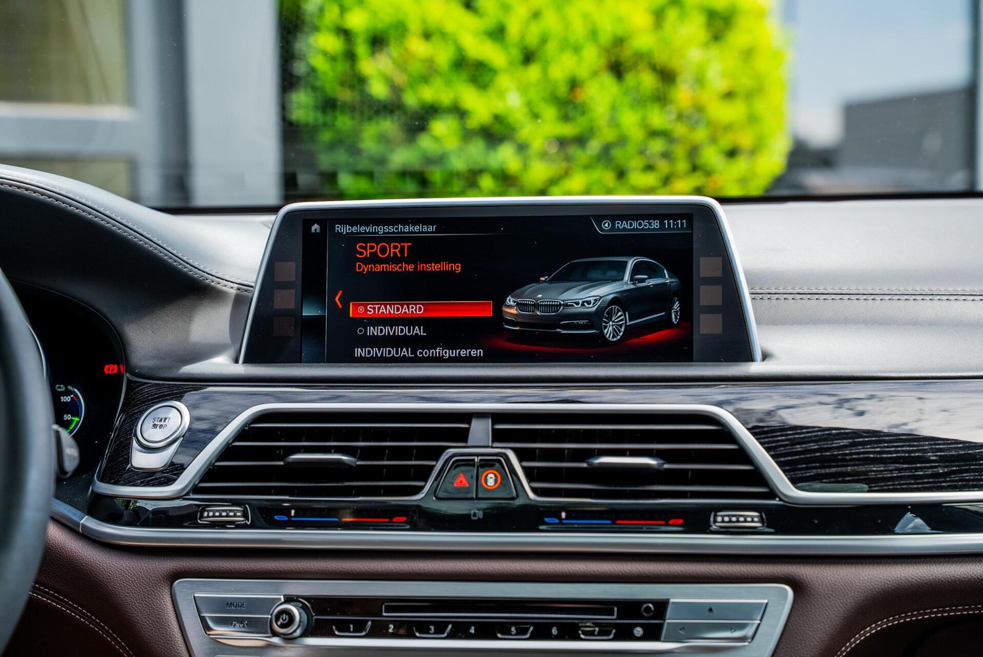 Foto van BMW 740e Iperformance