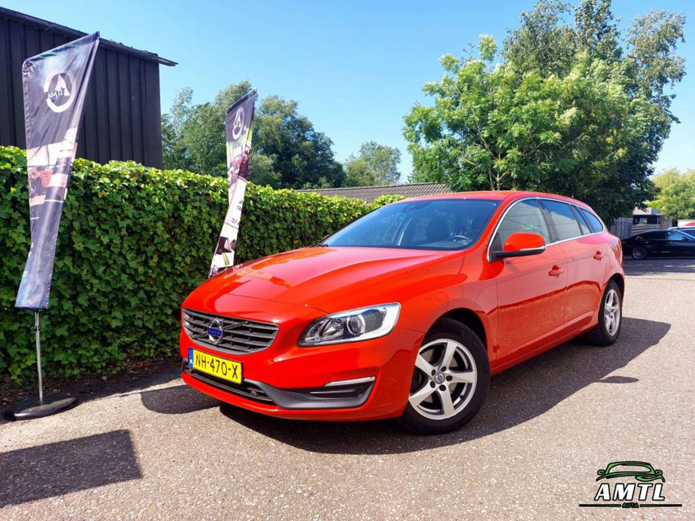 Volvo V60 - 2.0 D2 Nordic+ 2017 - voorkant