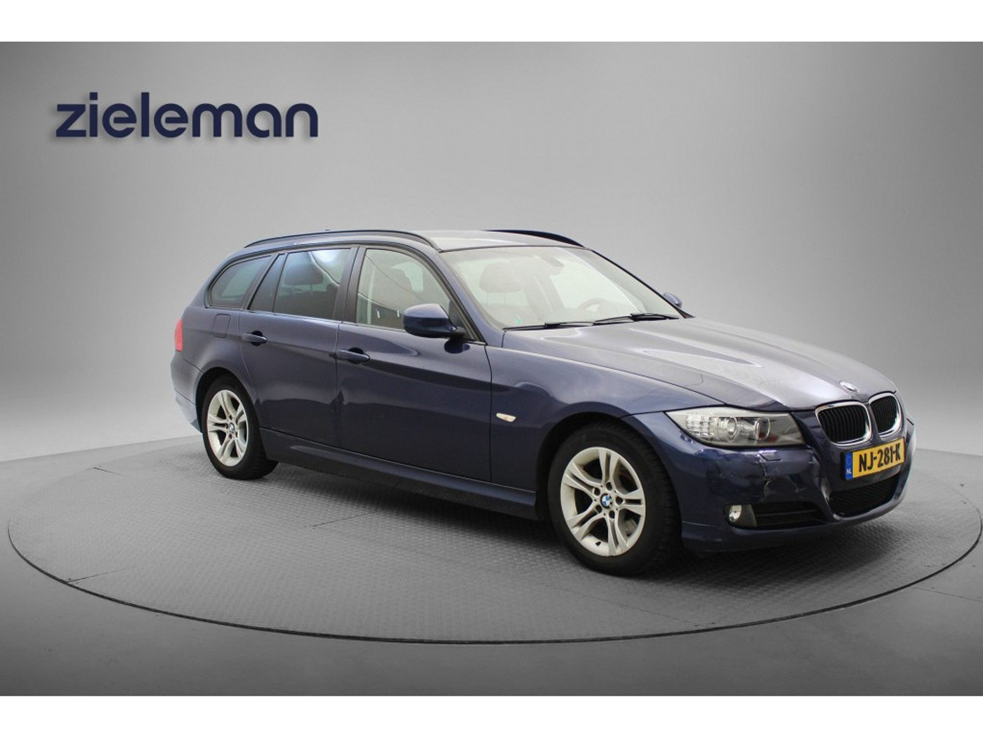 BMW 3er Reihe Touring 318d Corporate Luxury Line - Navi, Cruise, Clima, Leer, 2011 - voorkant