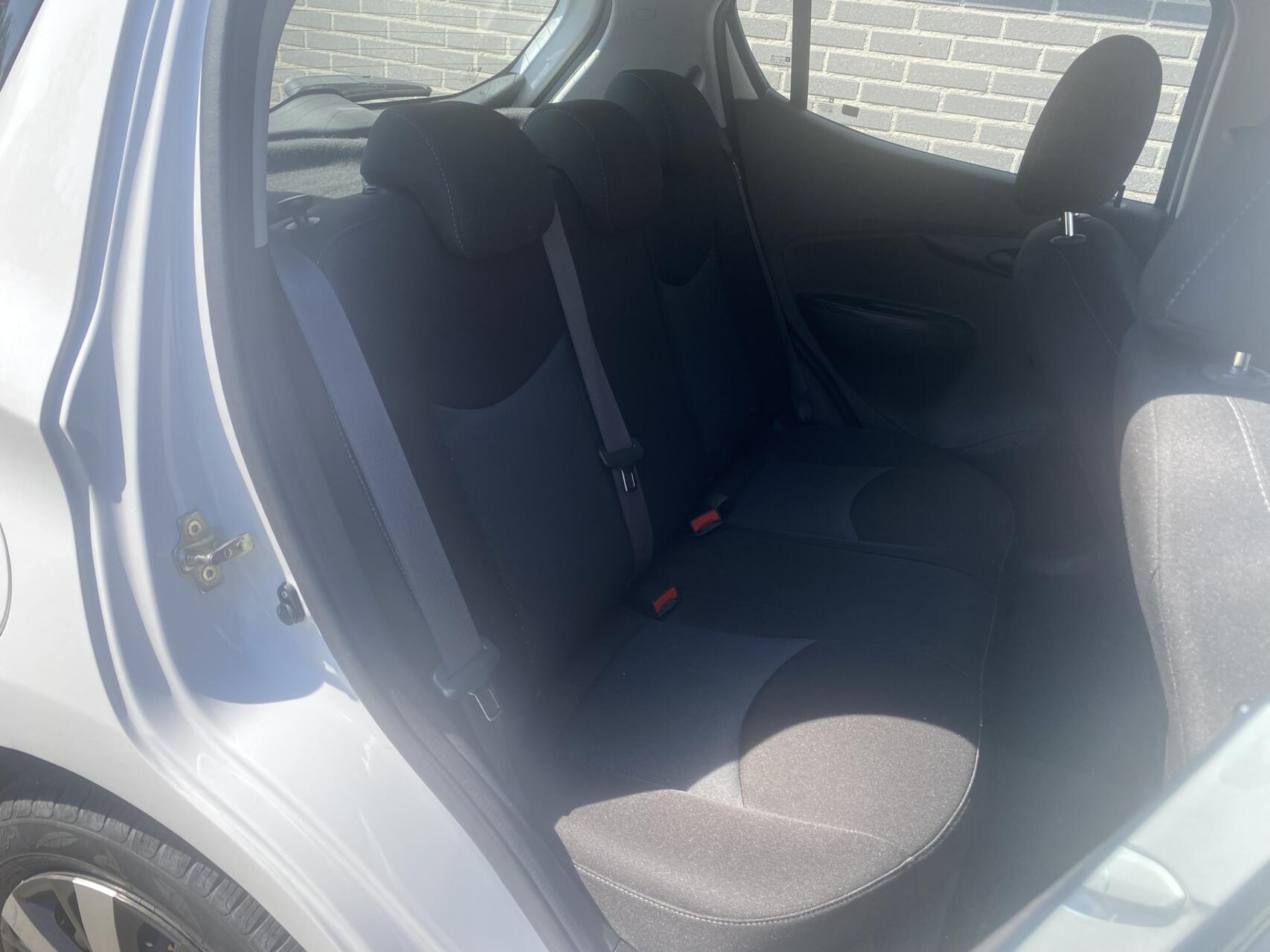 Foto van Opel Karl / Viva