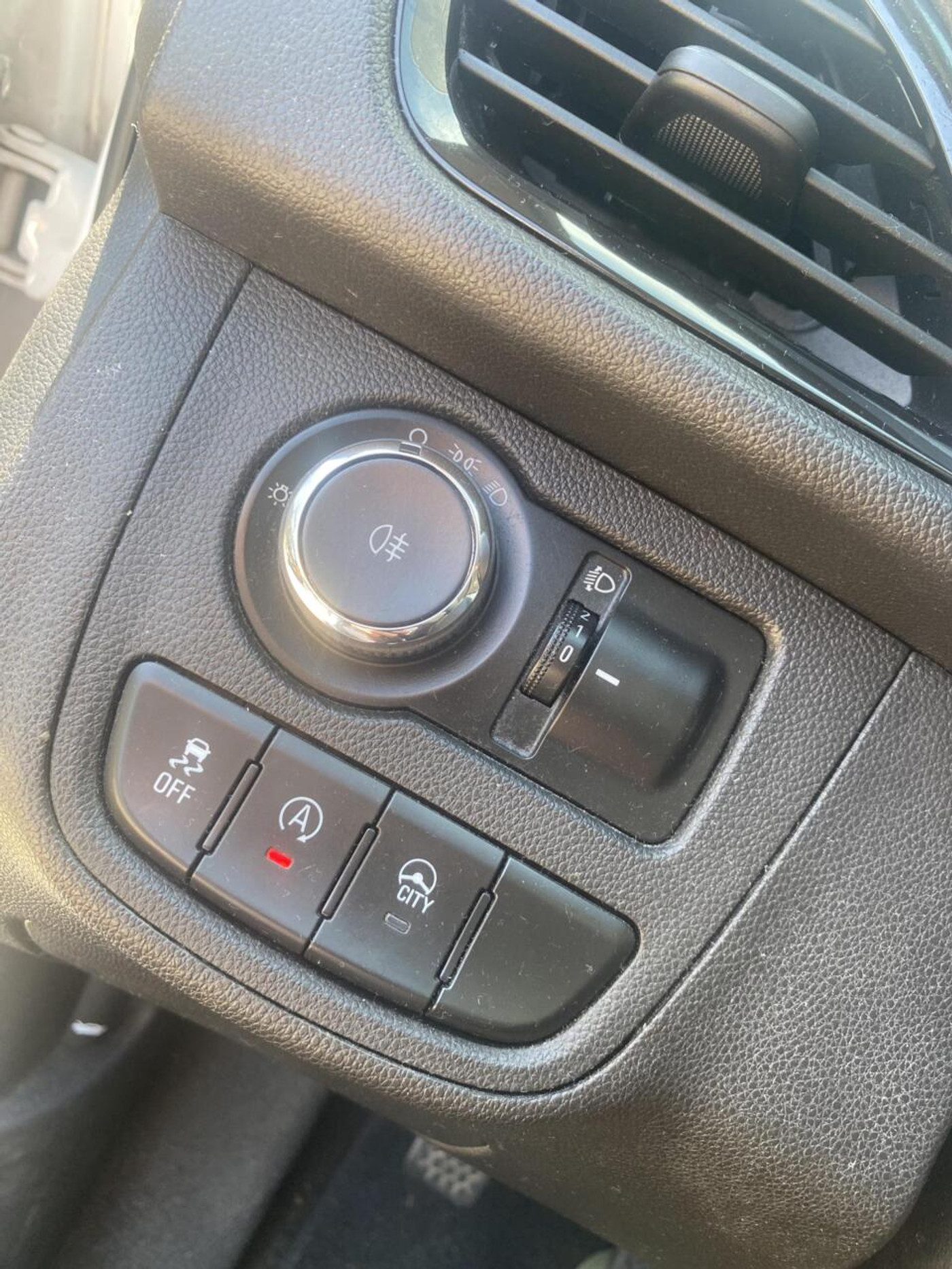 Foto van Opel Karl / Viva