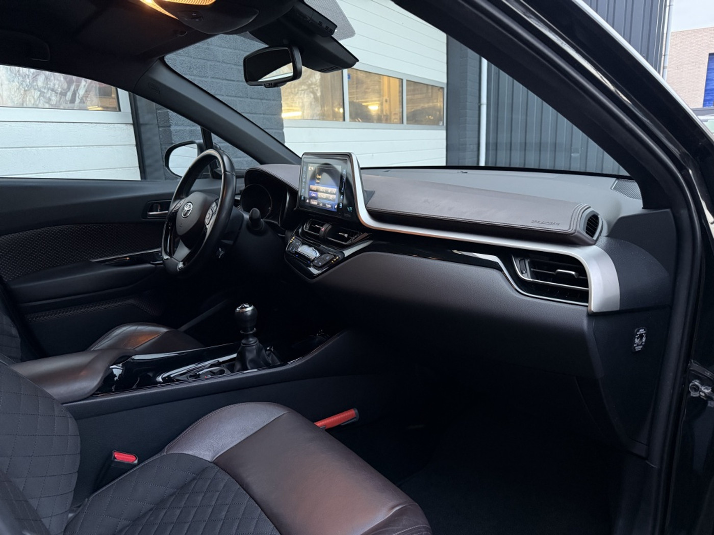 Foto van Toyota Toyota C-hr