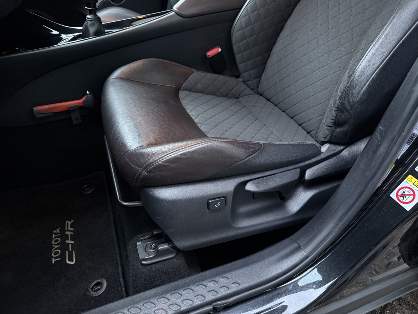 Foto van Toyota Toyota C-hr