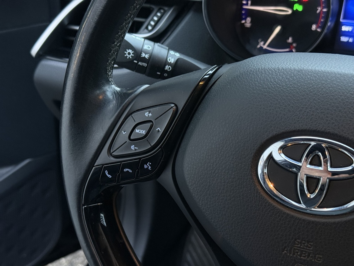 Foto van Toyota Toyota C-hr