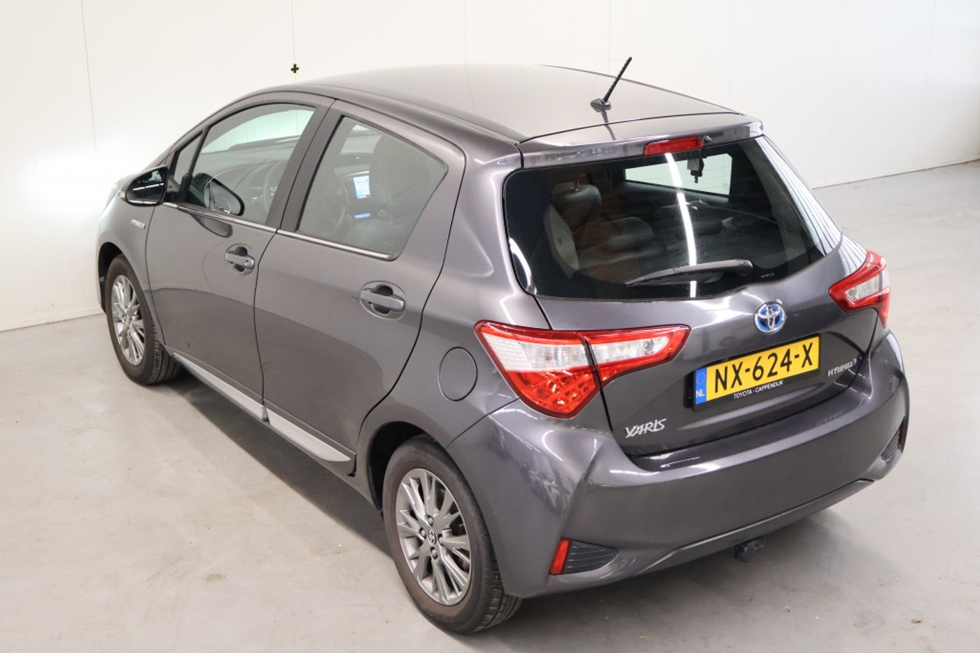 Foto van Toyota Toyota Yaris Hybrid