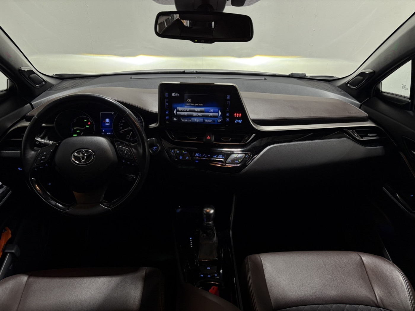 Foto van Toyota Toyota C-hr