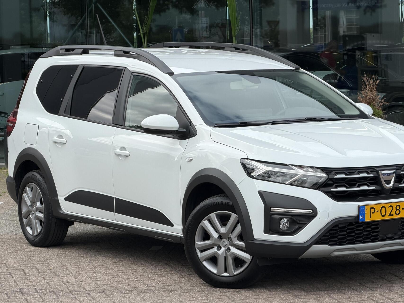 Foto van Dacia Jogger