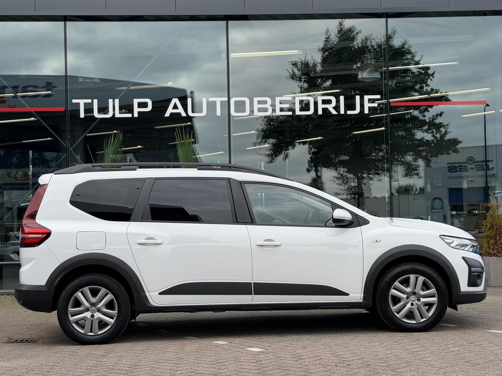 Foto van Dacia Jogger