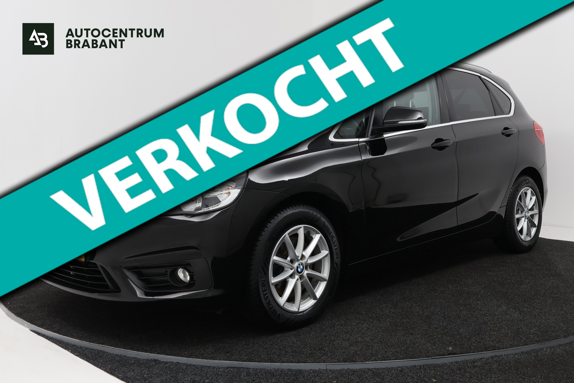 BMW 218i Active Tourer 218i Essential 2015 - voorkant